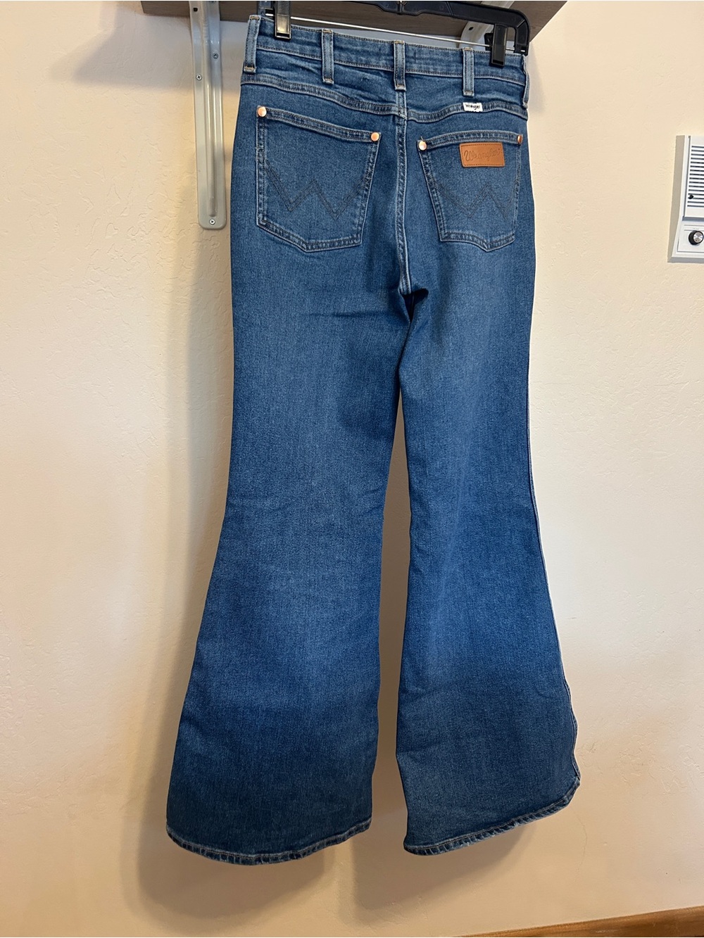 Wrangler Wanderer High Rise Flare Jeans 26x32 Dark Wash Retro Western